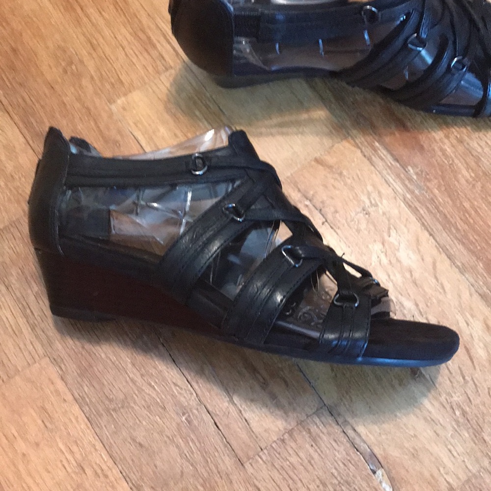 Aerosoles yetiquette black leather gladiator sandal - Picture 6 of 11